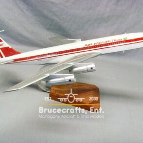 Model of B707-300 AIR MAURITIUS with detailed craftsmanship.